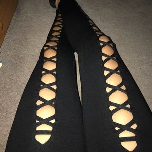 Black cut out leggings!